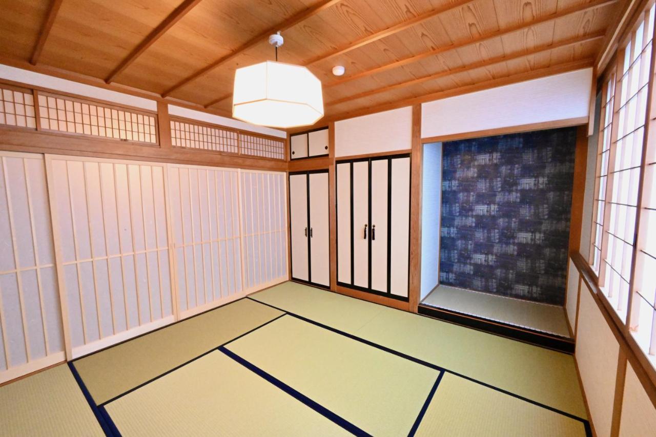 Manabi-Stay Takayama Sakura 提携駐車場利用可 古い町並みまで徒歩1分 最大9名宿泊可能な一等地で人工温泉を楽しむ Zewnętrze zdjęcie